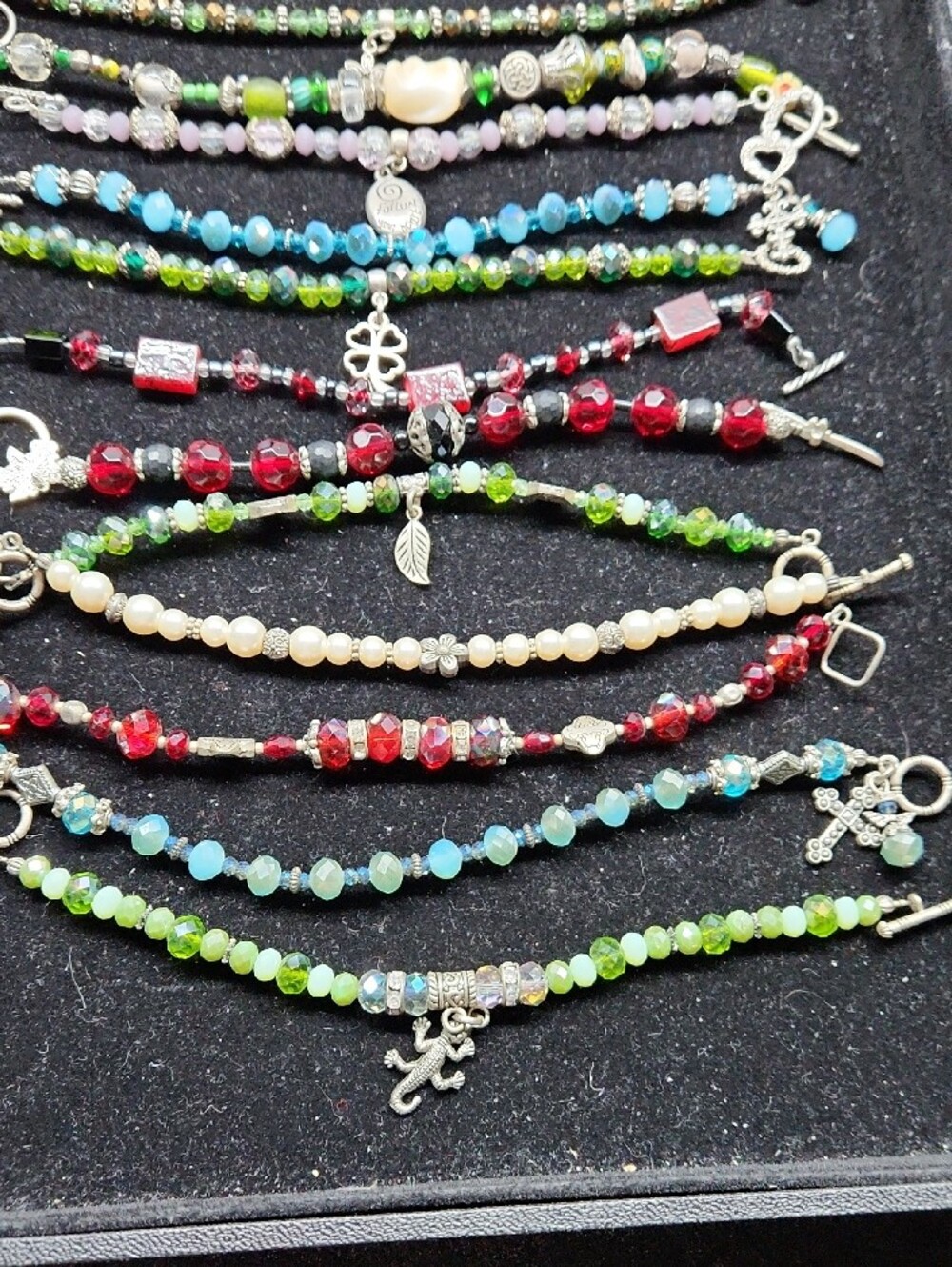 Multicolor Beaded Women's Bracelet Set - Elegant Gem and Pearl Accents - Picture 5 of 9